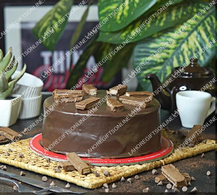 chocolate kitkat cake