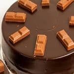 kitkat cake