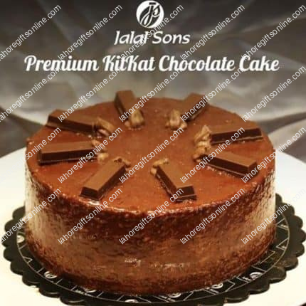 kitkat chocolate cake