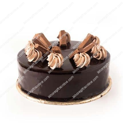 kitkat chocolate cake