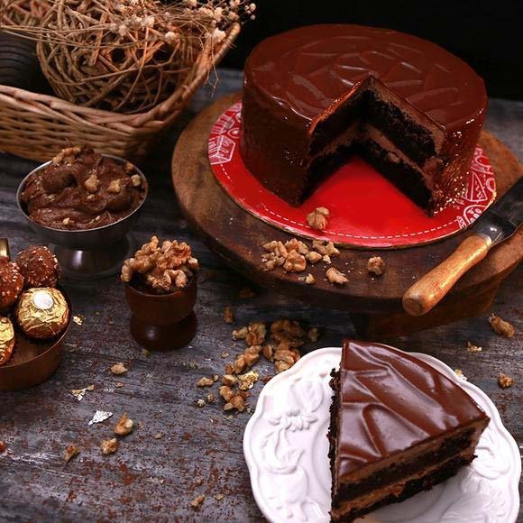 Ferrero Classic Cake - Layers Bakeshop Cakes Ferrero Classic Cake - Layers Bakeshop Cakes | Lahore Gifts Online