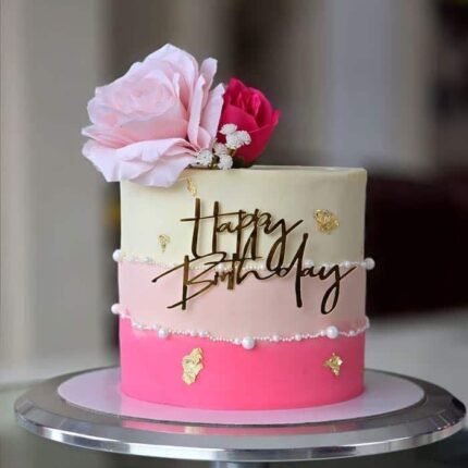 Beautiful Cake by O’Clock in Lahore