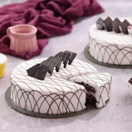 Black Forest Cake from Hobnob in Karachi