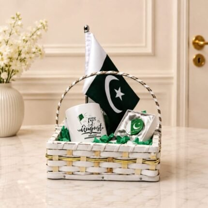 14 August Wishes Basket - Gift Baskets | Send Gifts to Pakistan, Premium Gift, Same day delivery Pakistan