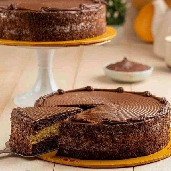 Hyderabadi Chocolate Cake - Karachi Cakes Hyderabadi Chocolate Cake - Karachi Cakes | Lahore Gifts Online
