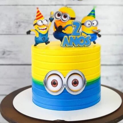 Minion Cake by O’Clock in Lahore