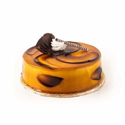 Caramel Crunch Cake by Meer